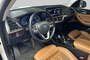 BMW X3 esikatselu 8