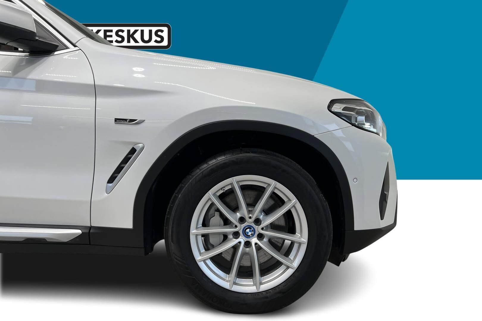 BMW X3 iso kuva 13