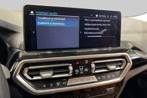 BMW X3 esikatselu 23