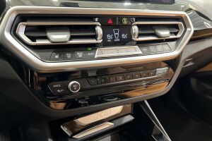 BMW X3 esikatselu 25