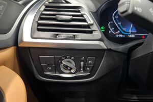 BMW X3 esikatselu 33
