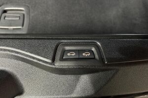 BMW X5 esikatselu 11