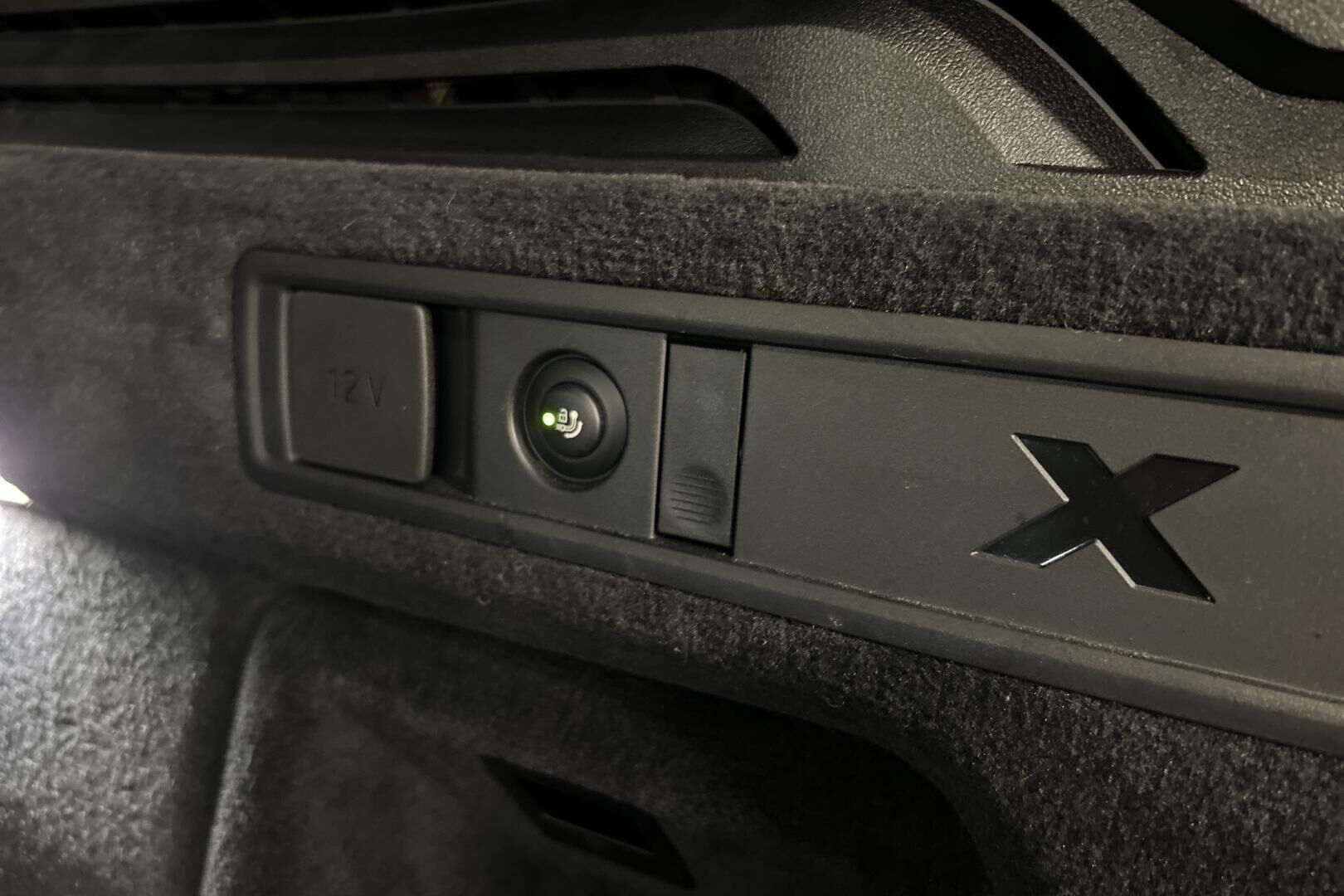 BMW X5 iso kuva 12