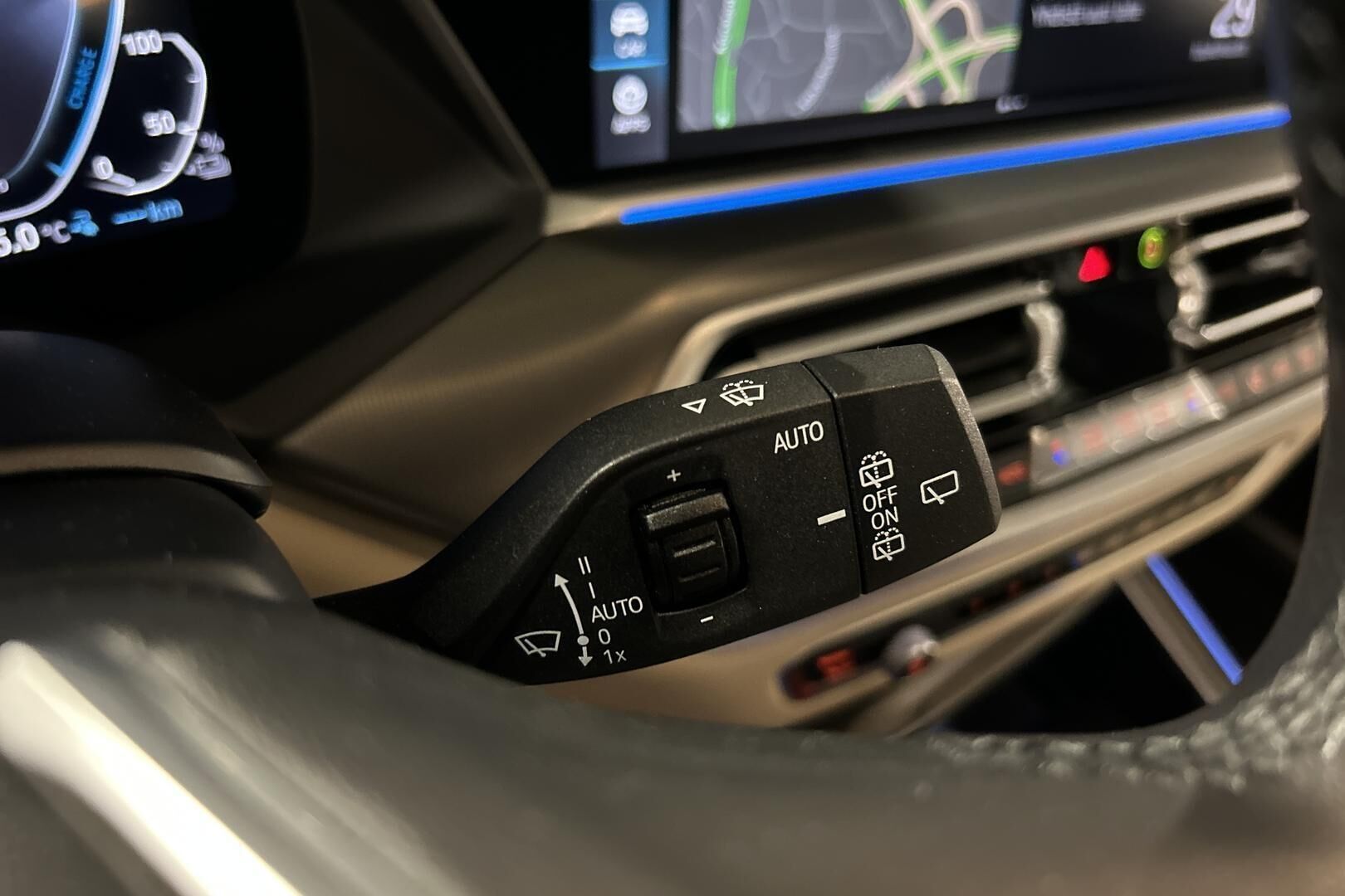 BMW X5 iso kuva 16