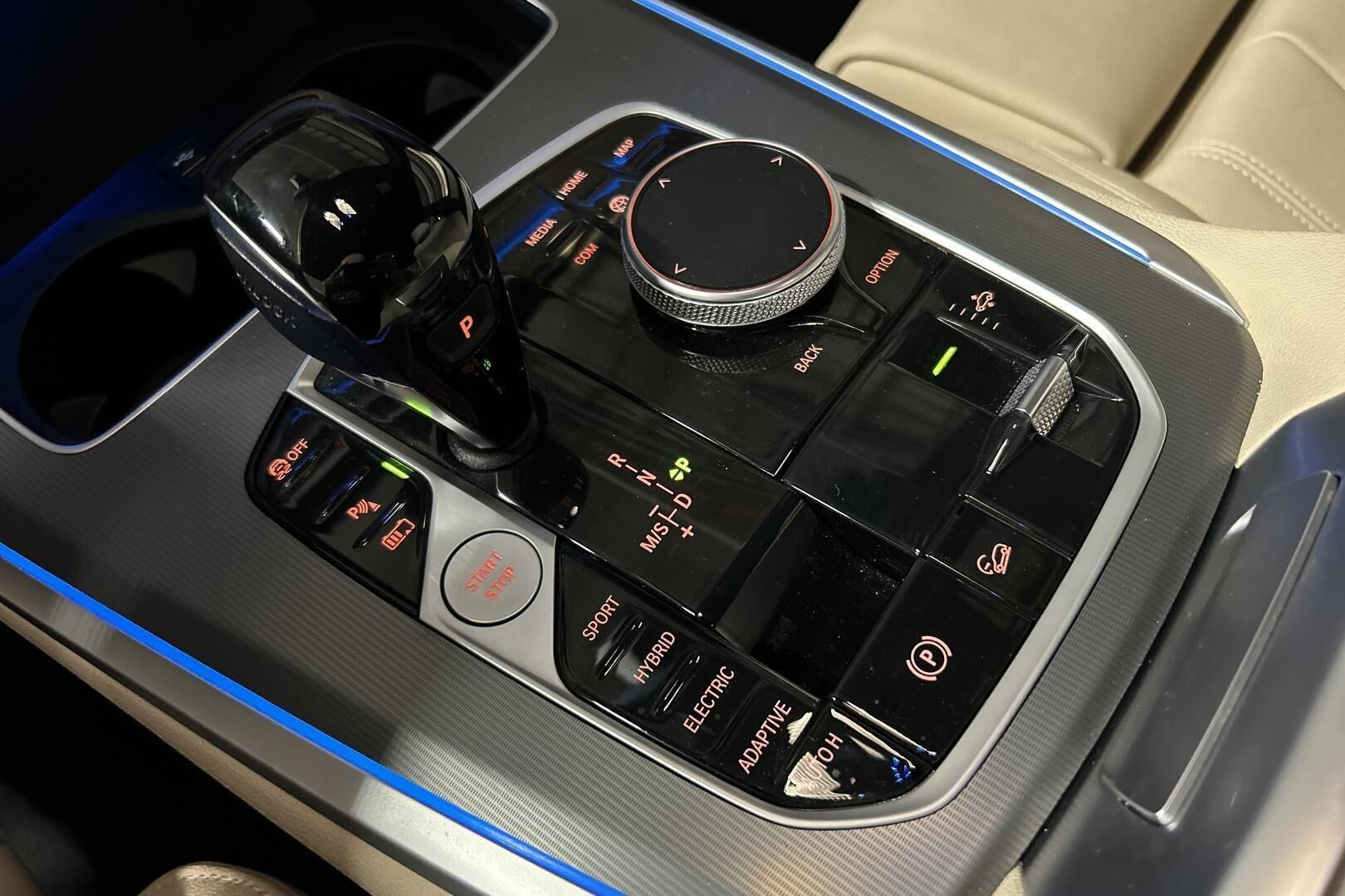 BMW X5 iso kuva 25