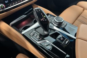 BMW 6-SARJA esikatselu 15