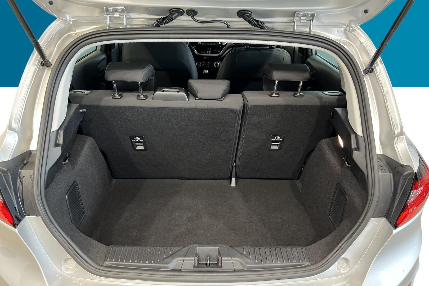 Ford Fiesta iso kuva 12