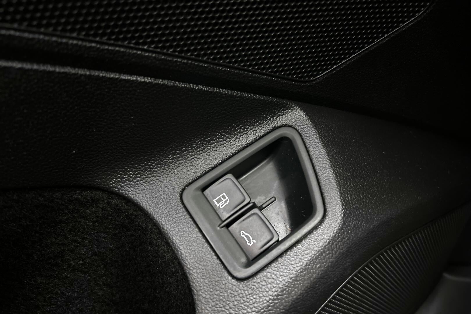 Volkswagen Passat iso kuva 24