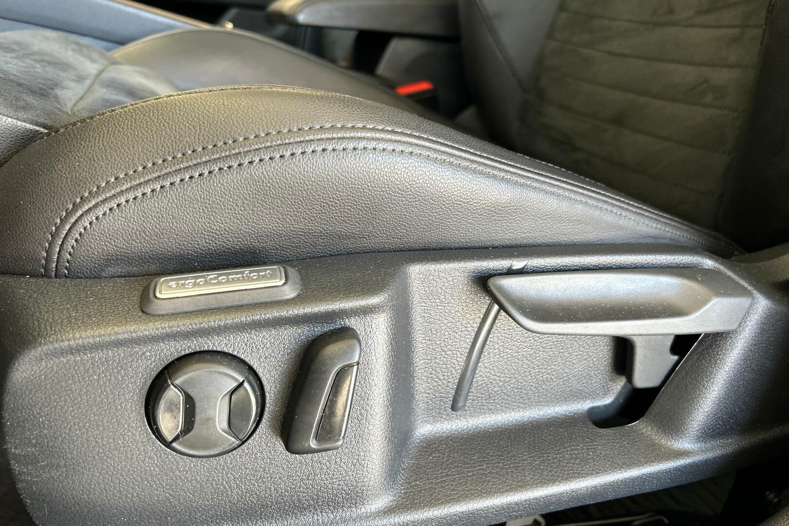 Volkswagen Passat iso kuva 26