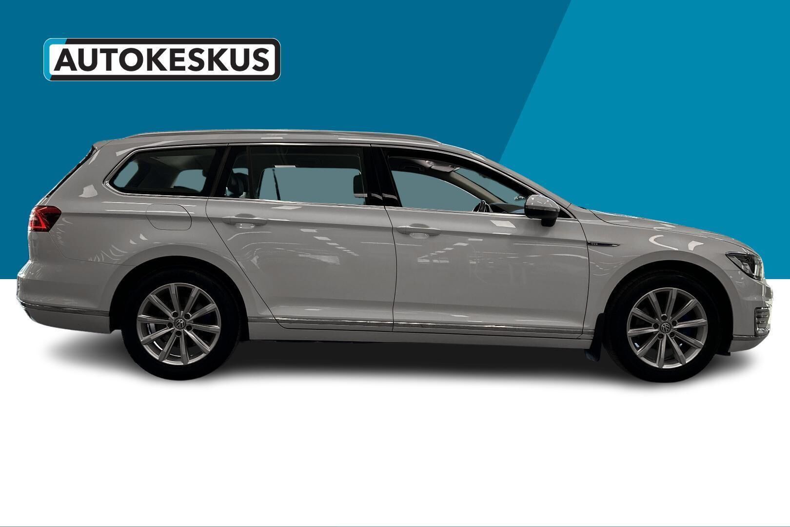 Volkswagen Passat iso kuva 4