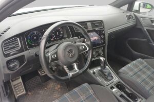 Volkswagen Golf esikatselu 2