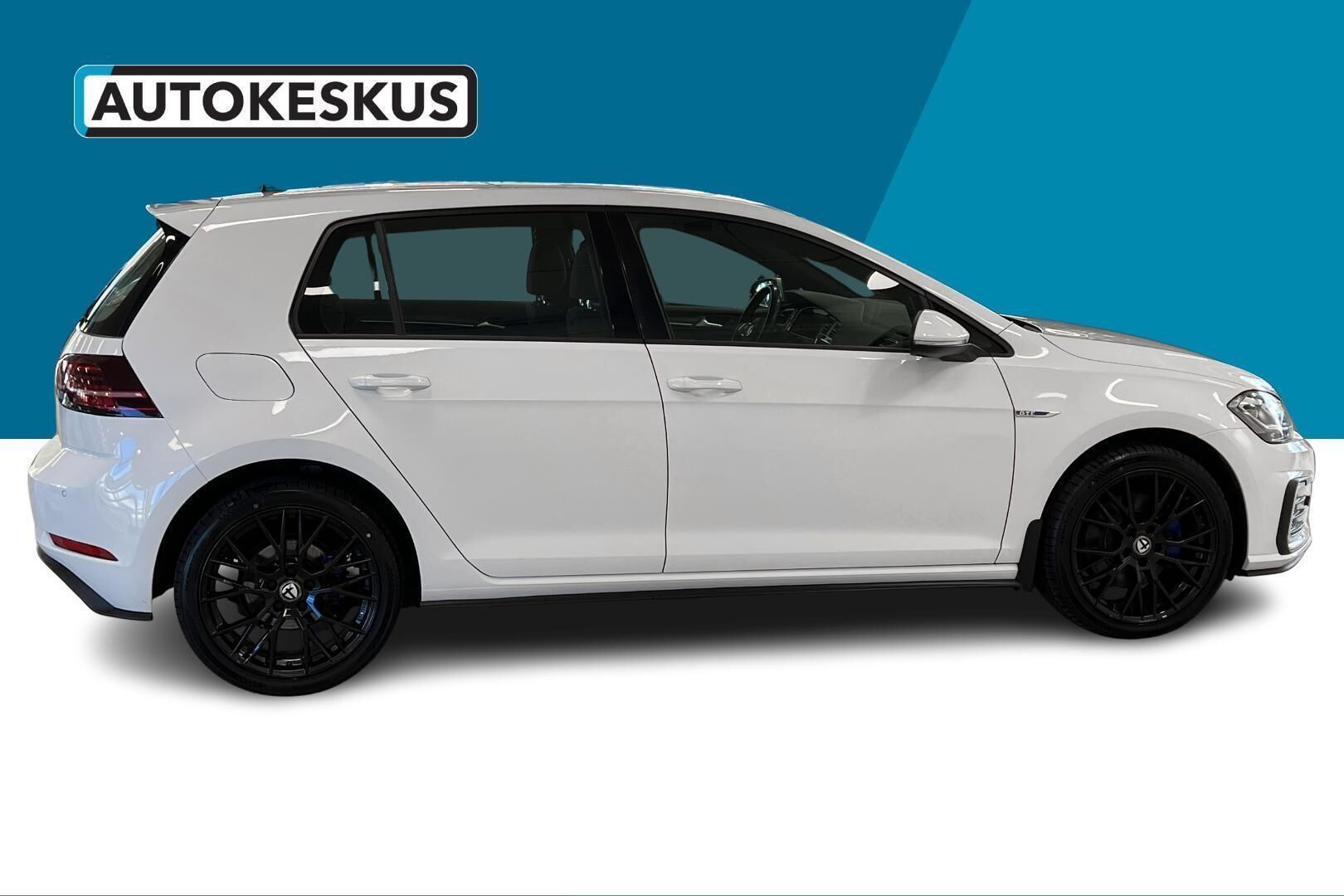 Volkswagen Golf iso kuva 4