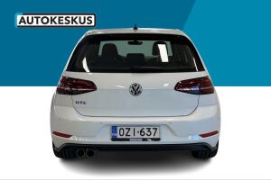 Volkswagen Golf esikatselu 6
