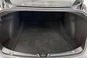 Tesla Model 3 esikatselu 17