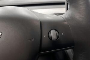 Tesla Model 3 esikatselu 10