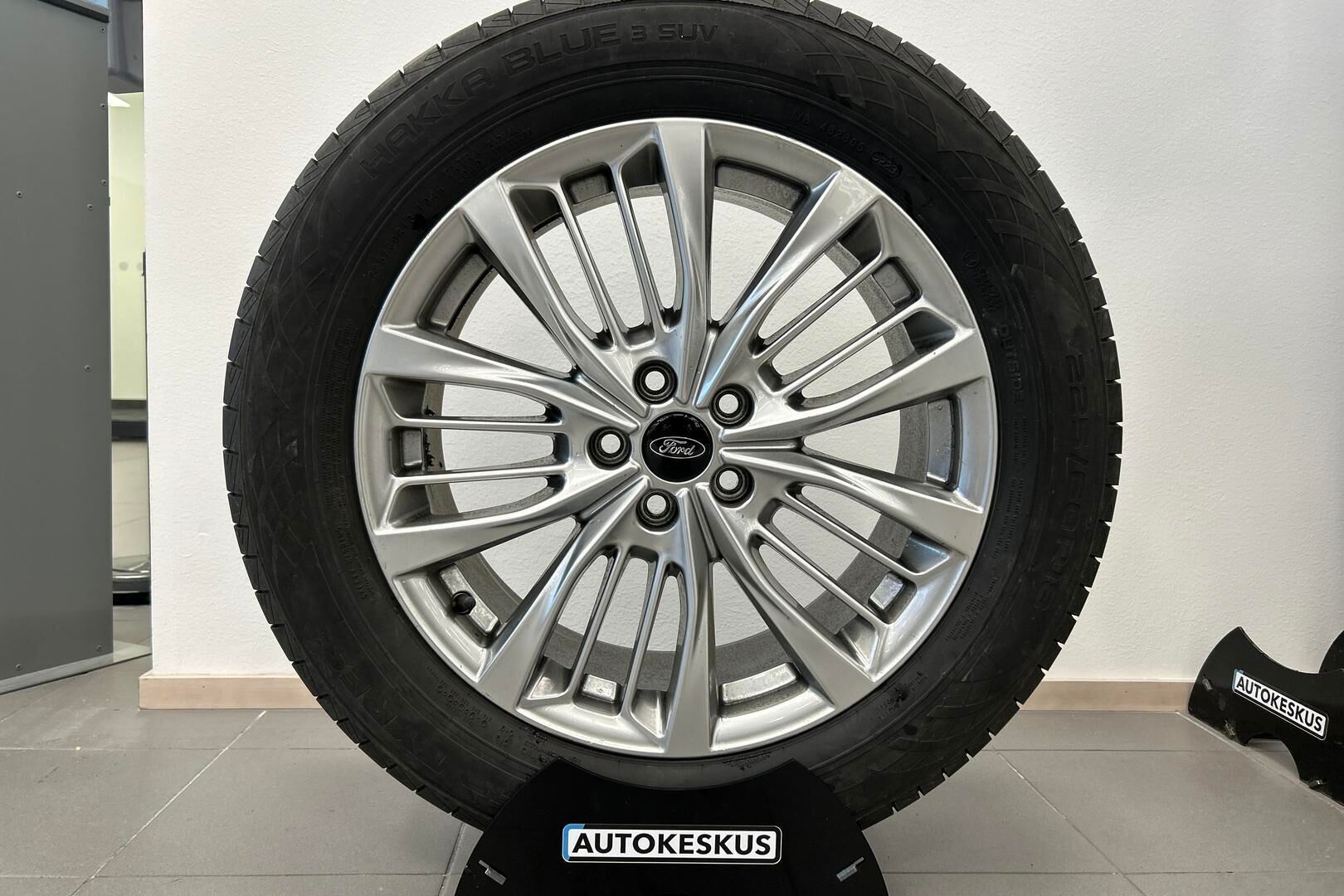 Ford Kuga iso kuva 29