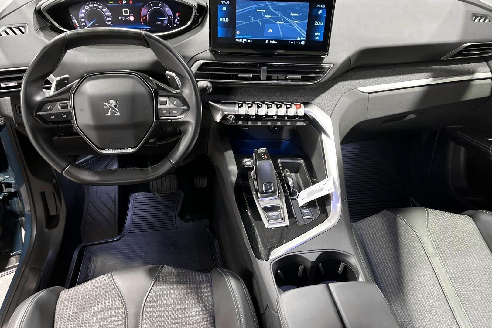 Peugeot 5008 iso kuva 21