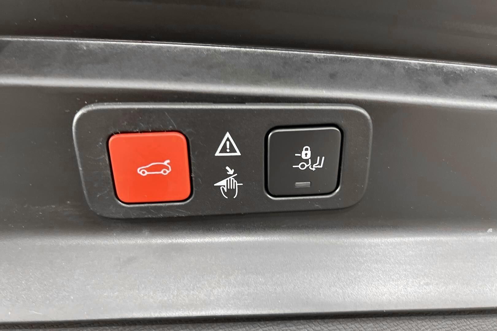 Peugeot 5008 iso kuva 10
