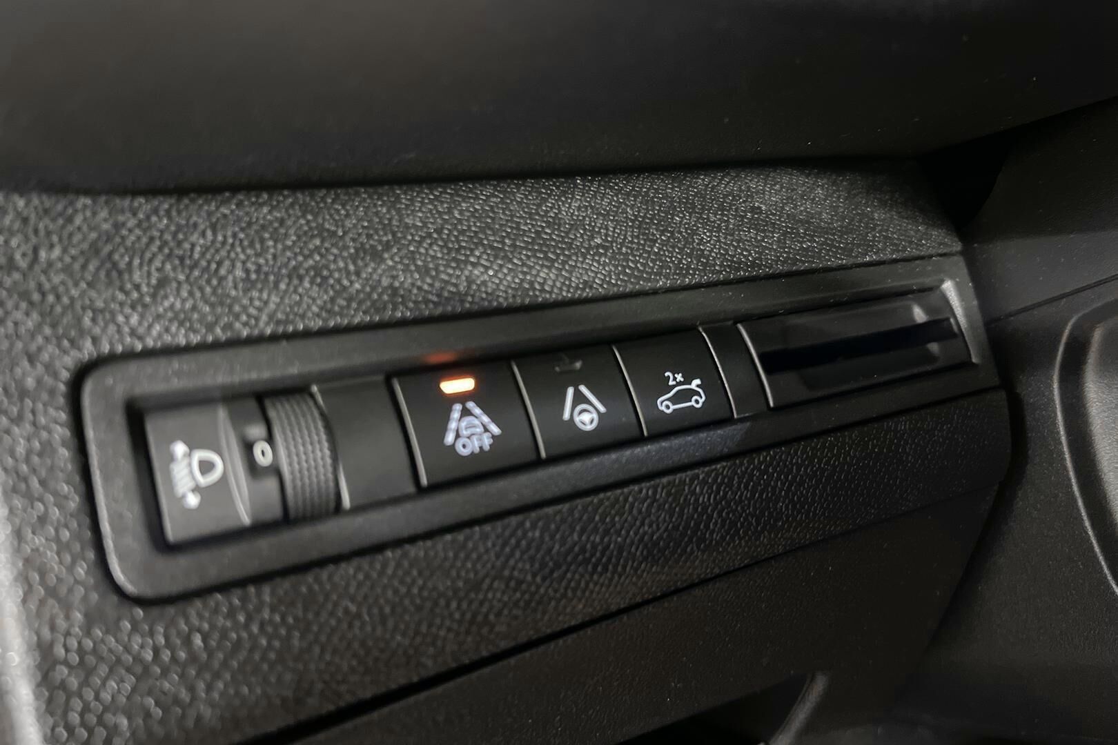 Peugeot 5008 iso kuva 12