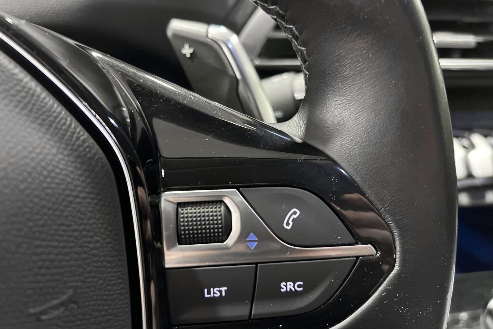 Peugeot 5008 iso kuva 14