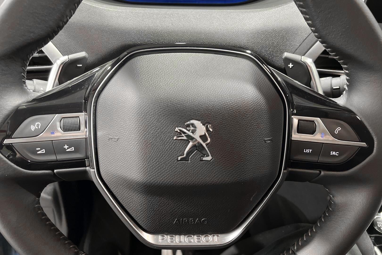 Peugeot 3008 iso kuva 14