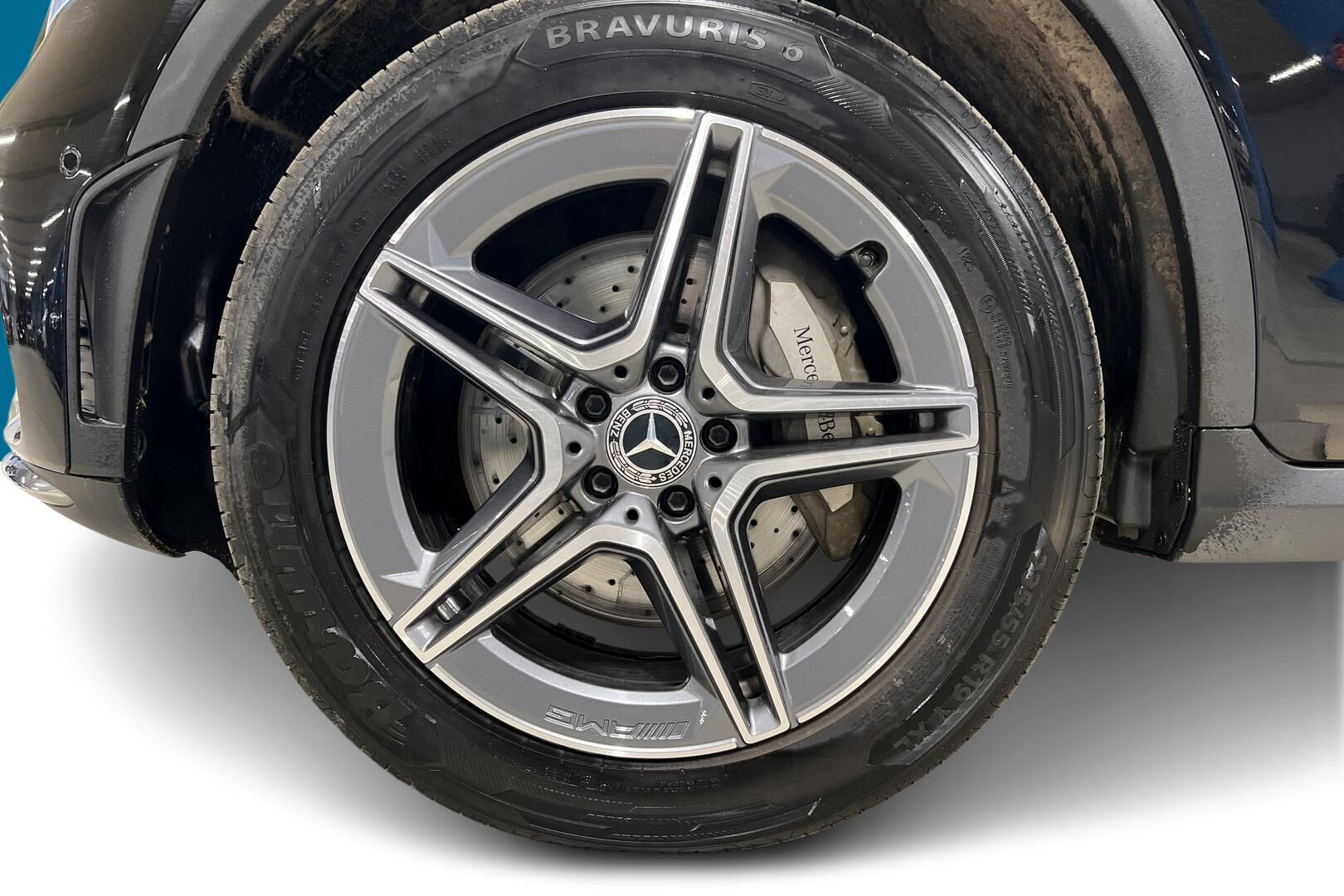 Mercedes-Benz GLC iso kuva 11