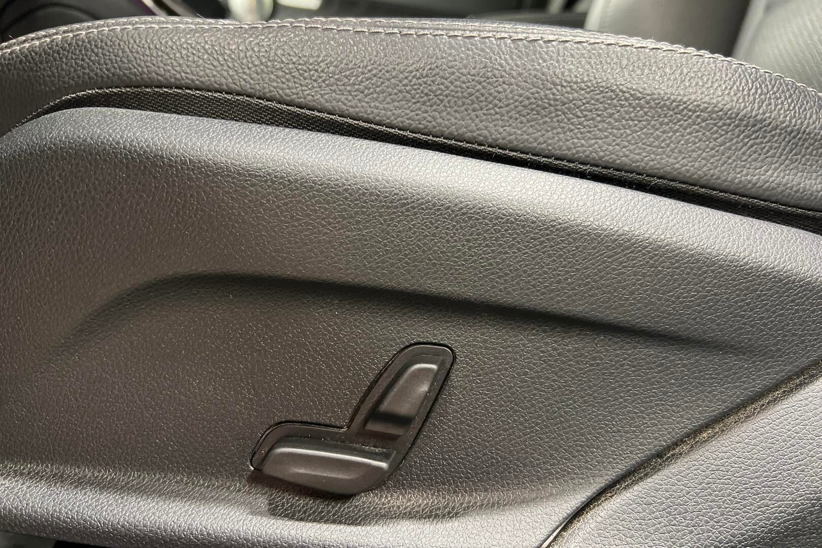 Mercedes-Benz GLC iso kuva 12