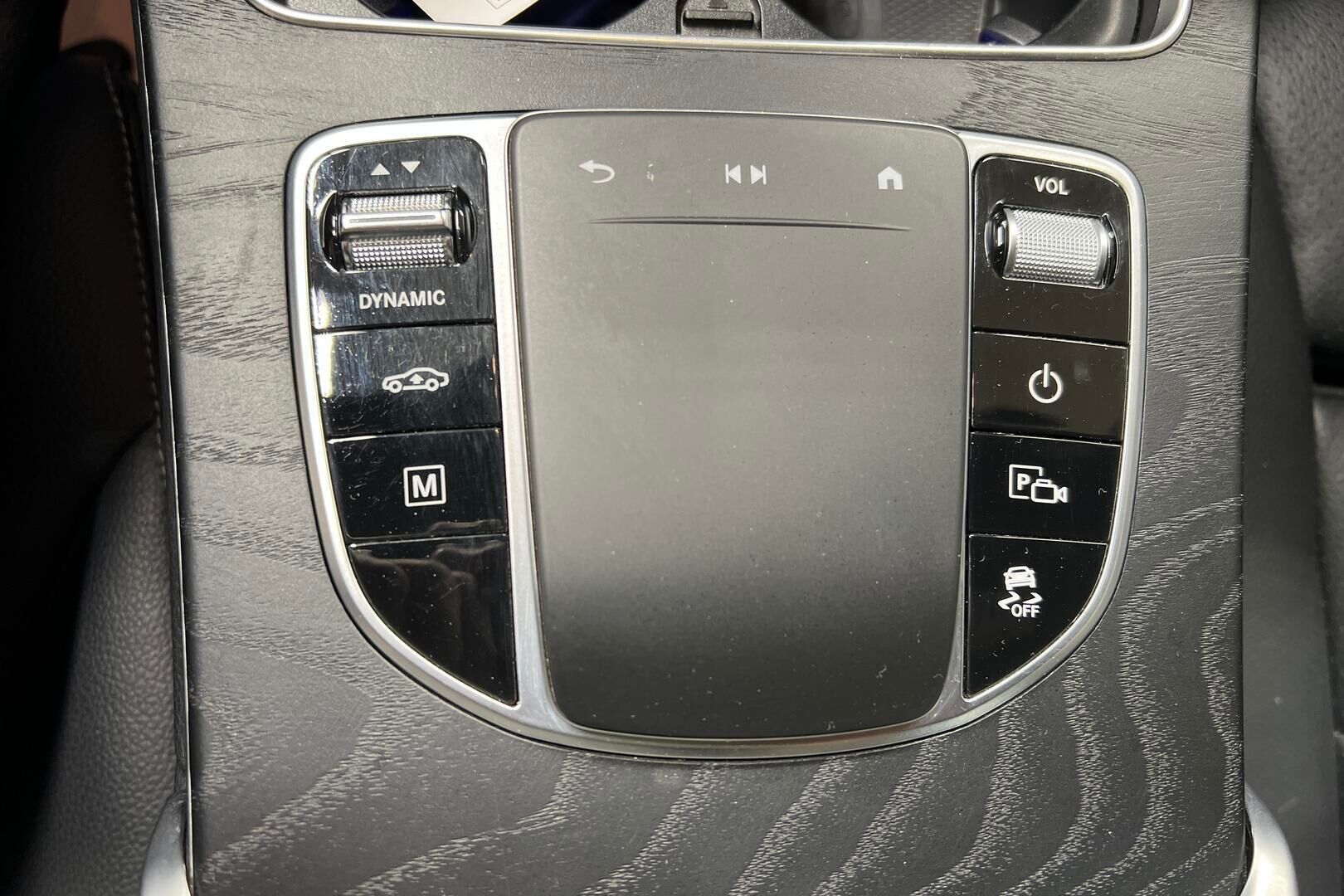 Mercedes-Benz GLC iso kuva 23