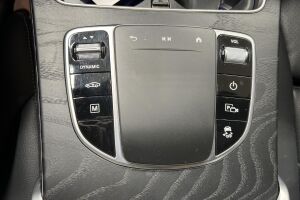 Mercedes-Benz GLC esikatselu 23