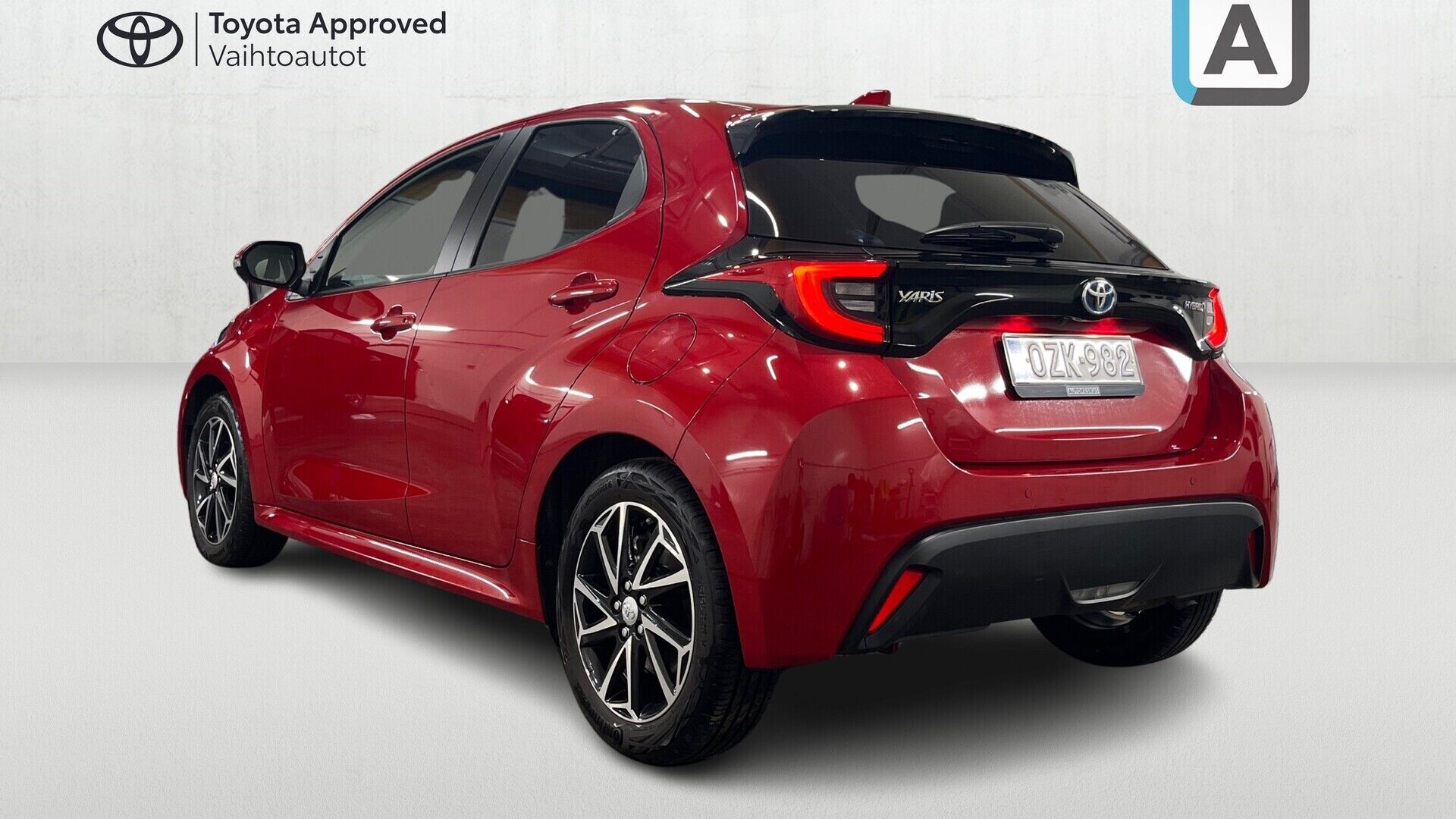 Toyota Yaris iso kuva 2