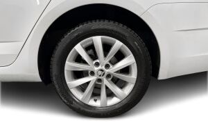 Skoda Octavia esikatselu 12