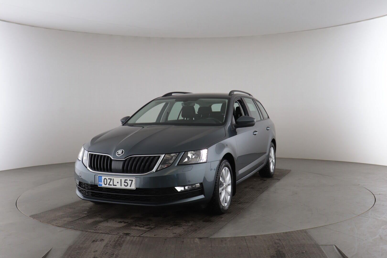 Skoda Octavia iso kuva 0