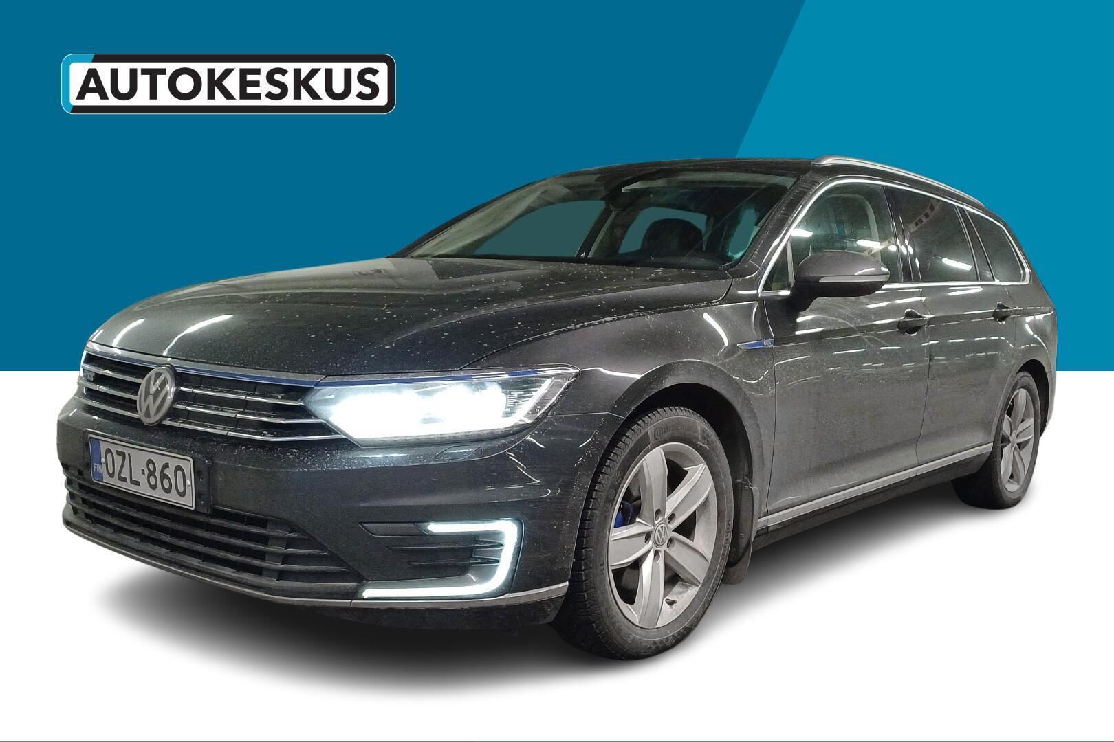 Volkswagen Passat iso kuva 0