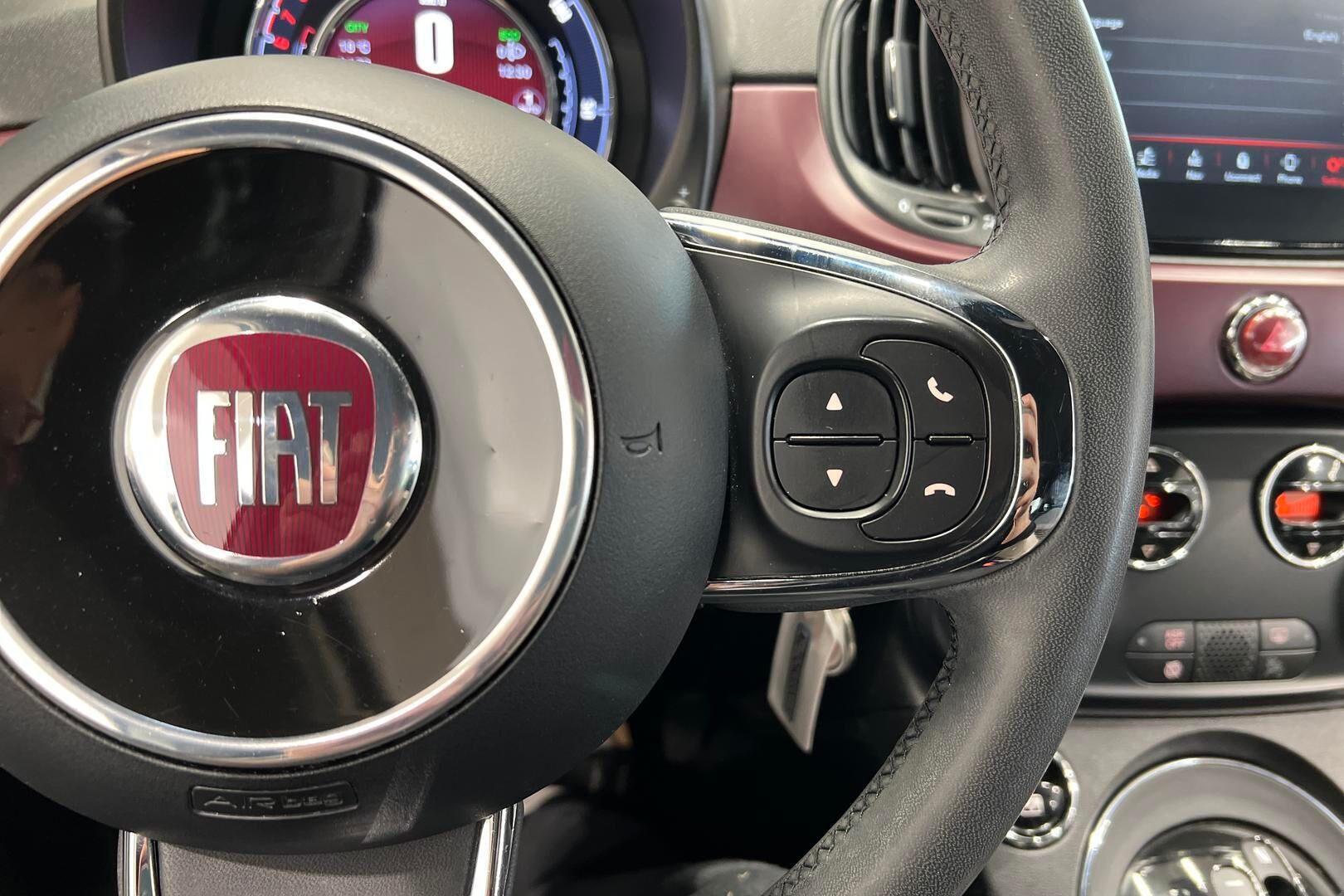 Fiat 500C iso kuva 19