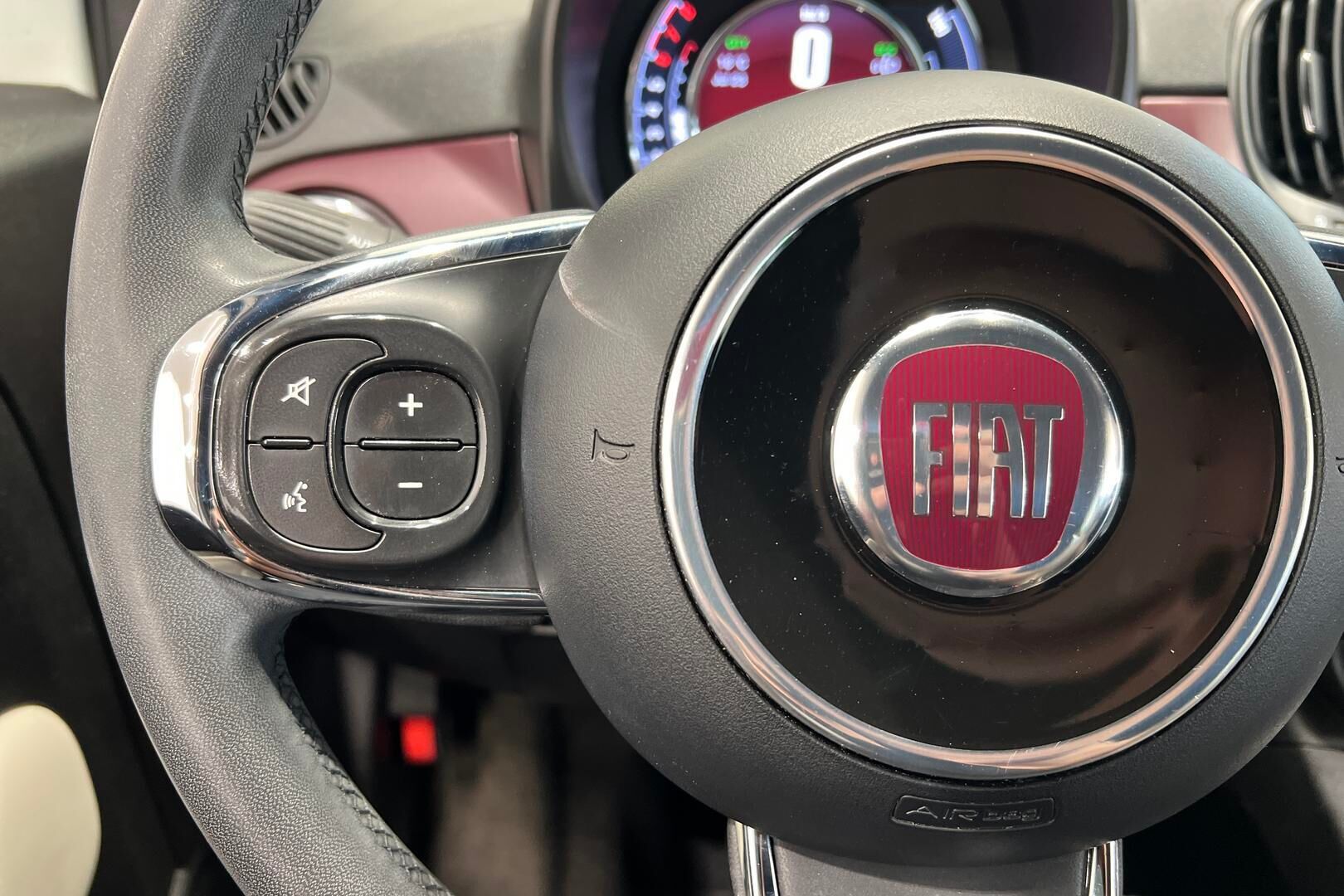 Fiat 500C iso kuva 20