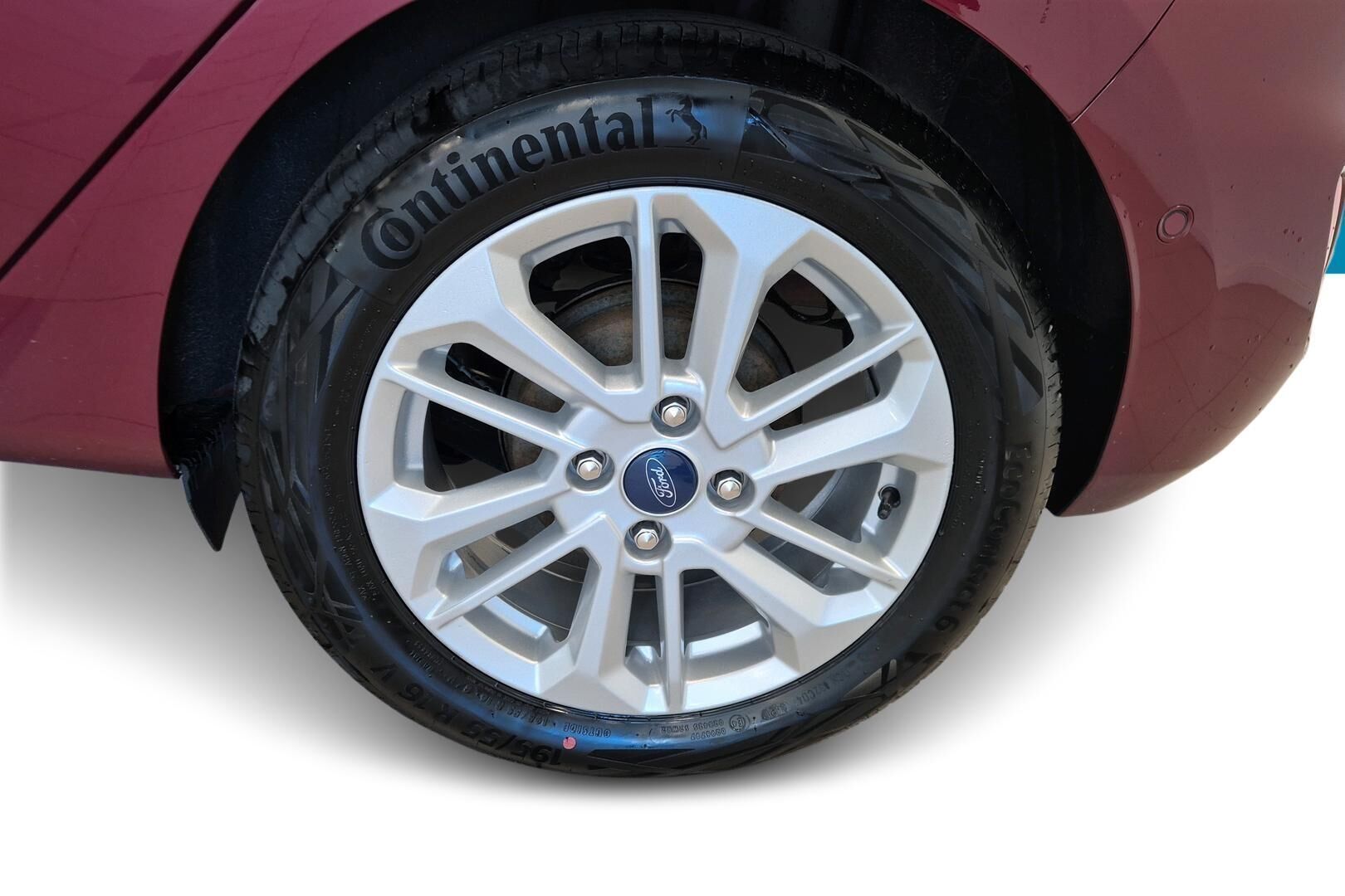 Ford Fiesta iso kuva 13