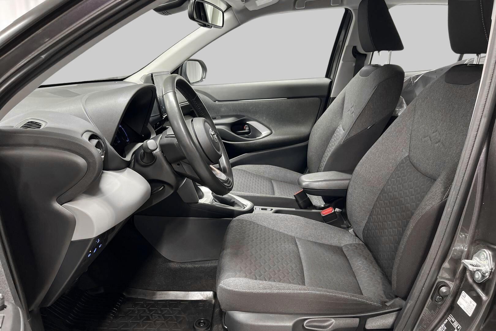 Toyota Yaris Cross iso kuva 8