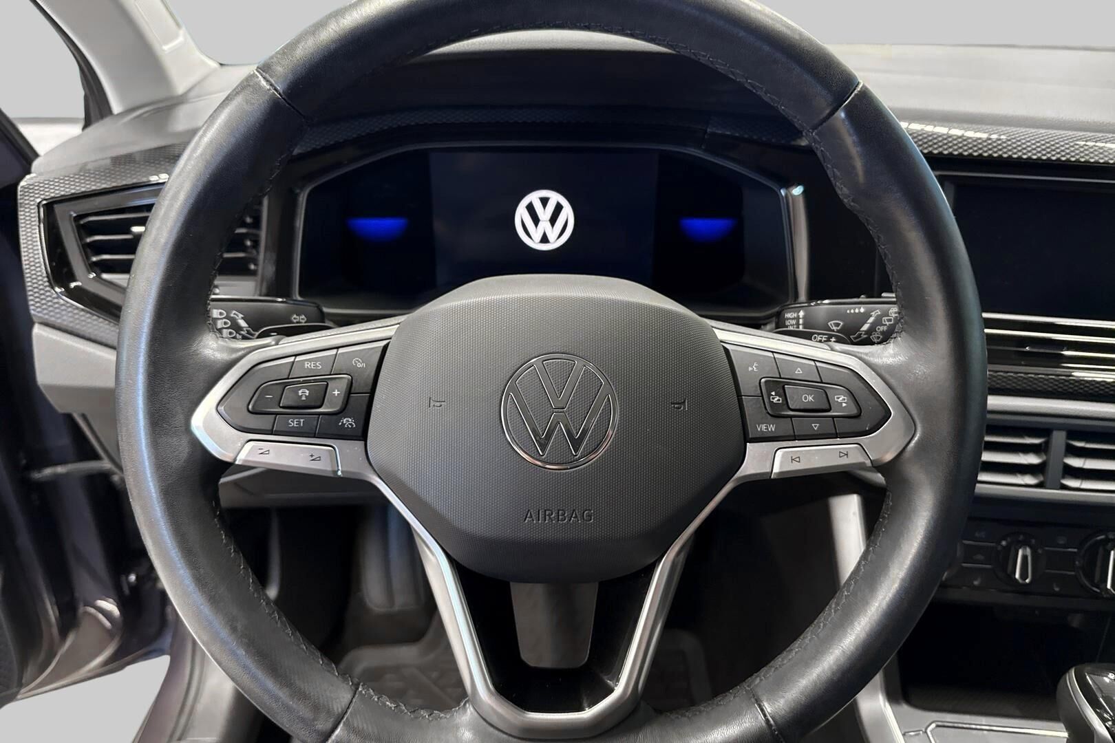 Volkswagen Polo iso kuva 15