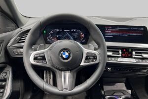 BMW M235 esikatselu 31