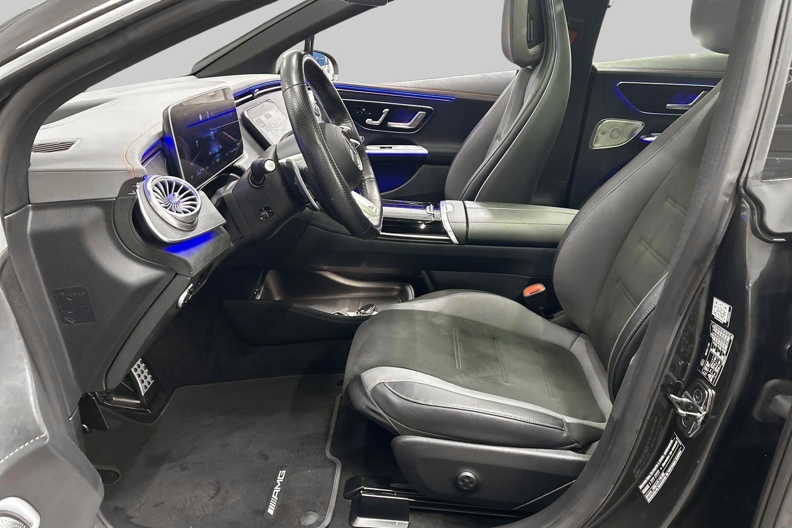 Mercedes-Benz EQE iso kuva 9