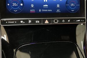 Mercedes-Benz C esikatselu 16