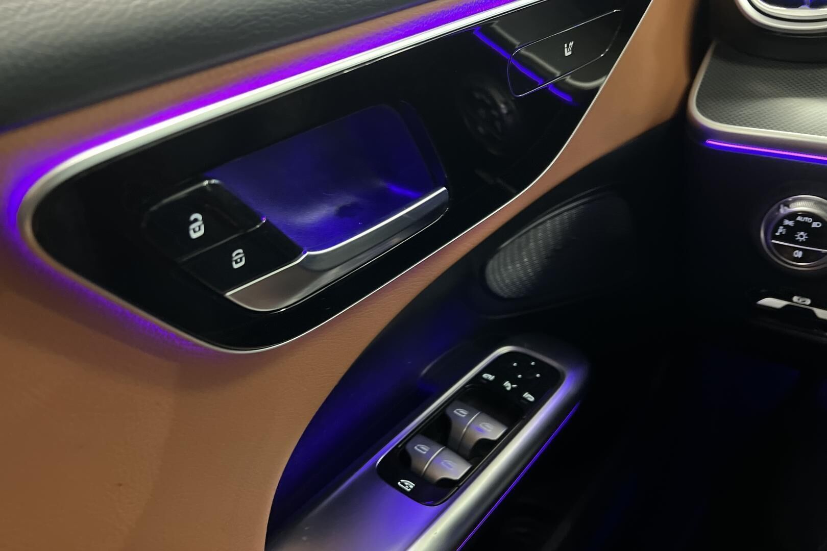 Mercedes-Benz C iso kuva 17