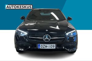 Mercedes-Benz C esikatselu 2