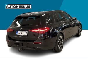 Mercedes-Benz C esikatselu 5