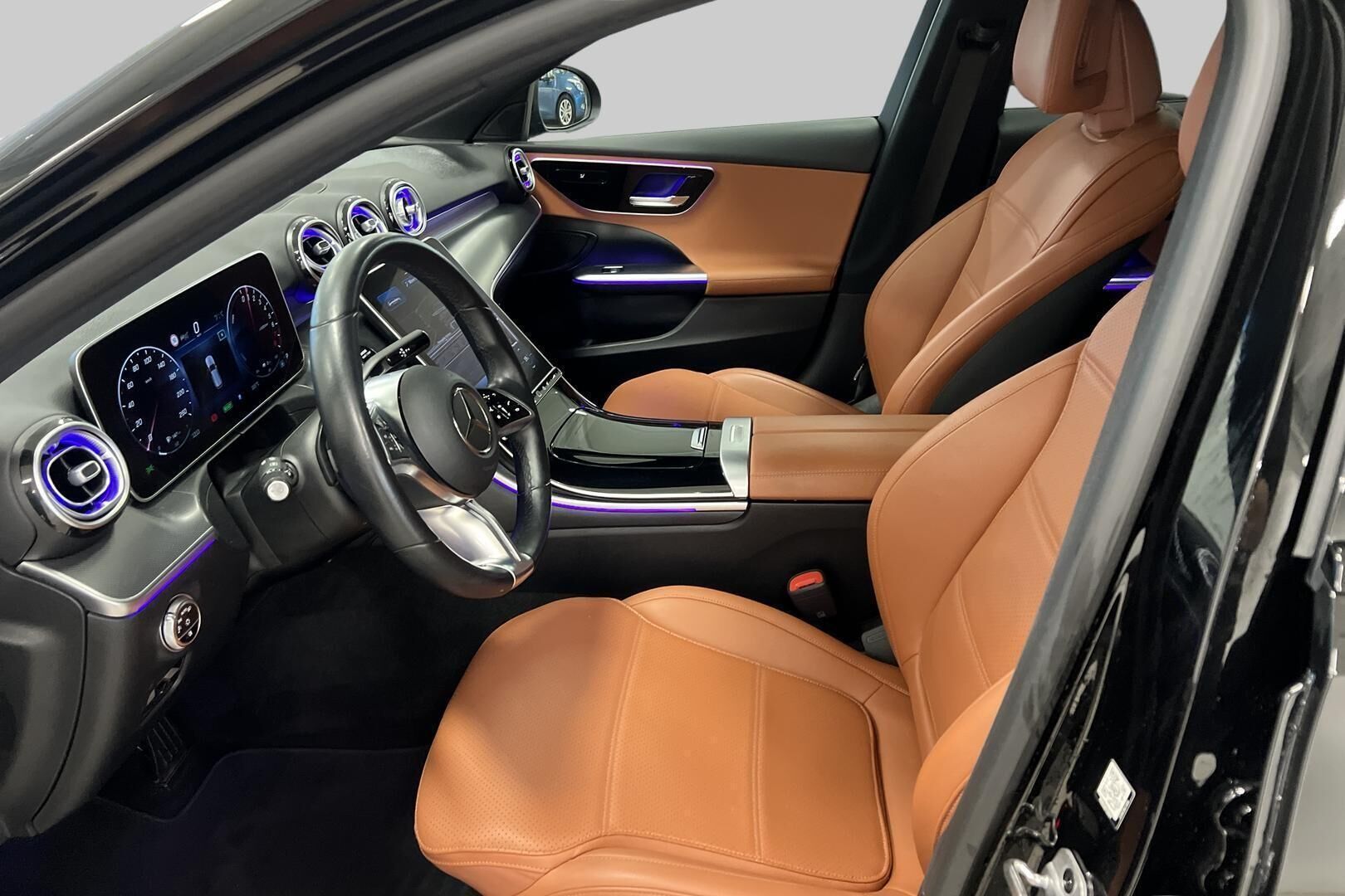 Mercedes-Benz C iso kuva 8