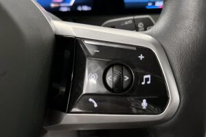 BMW iX esikatselu 14