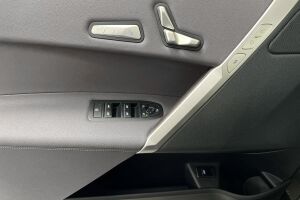 BMW iX esikatselu 20