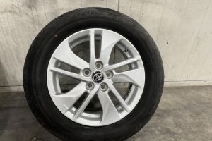 Toyota Yaris esikatselu 12