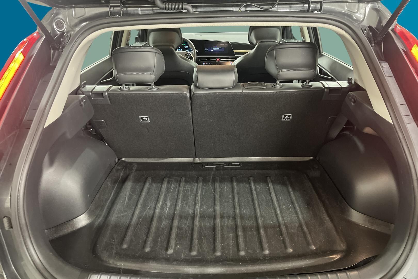 Kia Niro iso kuva 11