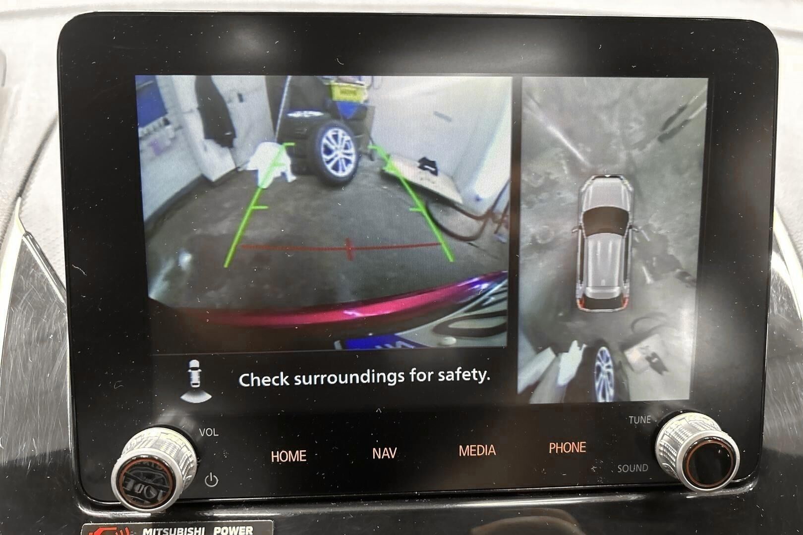Mitsubishi Eclipse Cross iso kuva 18
